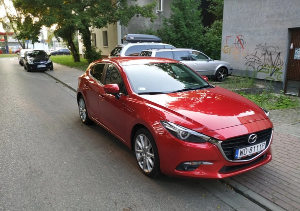 Mazda 3 cena 74900 przebieg: 99900, rok produkcji 2018 z Warszawa małe 191